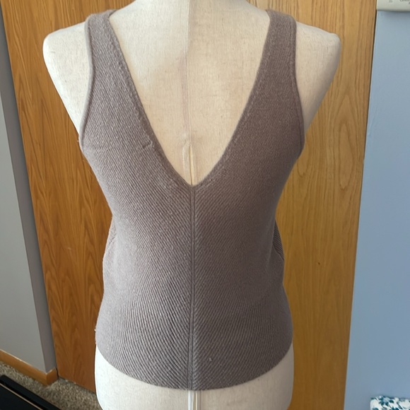 Abercrombie Sweater Tank - Picture 2 of 3